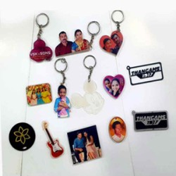 1720500270-h-250-acrylic keychain 300x300 26.jpg